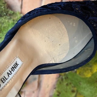 MANOLO BLAHNIK Carolyne Blue Embroidered Sling Back Pumps SZ38(8US)