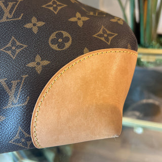 LOUIS VUITTON Berri MM Brown Monogram Canvas Shoulder Bag