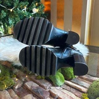 LOUIS VUITTON Black Star Trail Buckle Ankle Boots 36