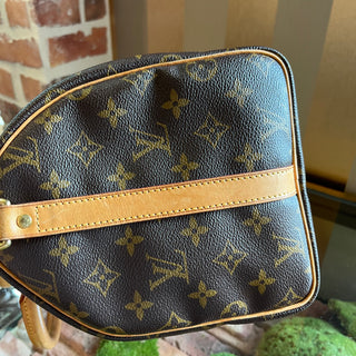 LOUIS VUITTON Speedy Bandouliere 30 Monogram Canvas Satchel