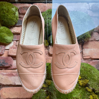 CHANEL CC Nude Lambskin Espadrilles SZ 41 (US 11)