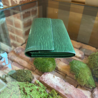 LOUIS VUITTON Vintage Borneo Green Epi Leather Sarah Wallet
