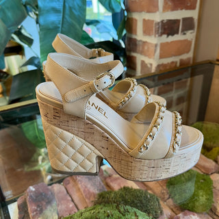 CHANEL Beige Interwoven Chain Detail Diamond Quilted Wedges SZ 36