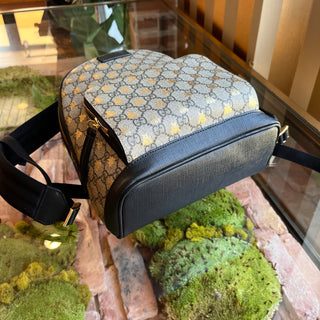 GUCCI Day Small GG Supreme Monogram Bees Print Backpack