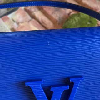 LOUIS VUITTON Louise PM Blue Epi Leather Shoulder Bag