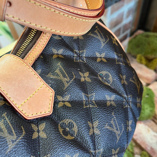 LOUIS VUITTON Etoile City PM Brown Monogram Canvas Shoulder Bag