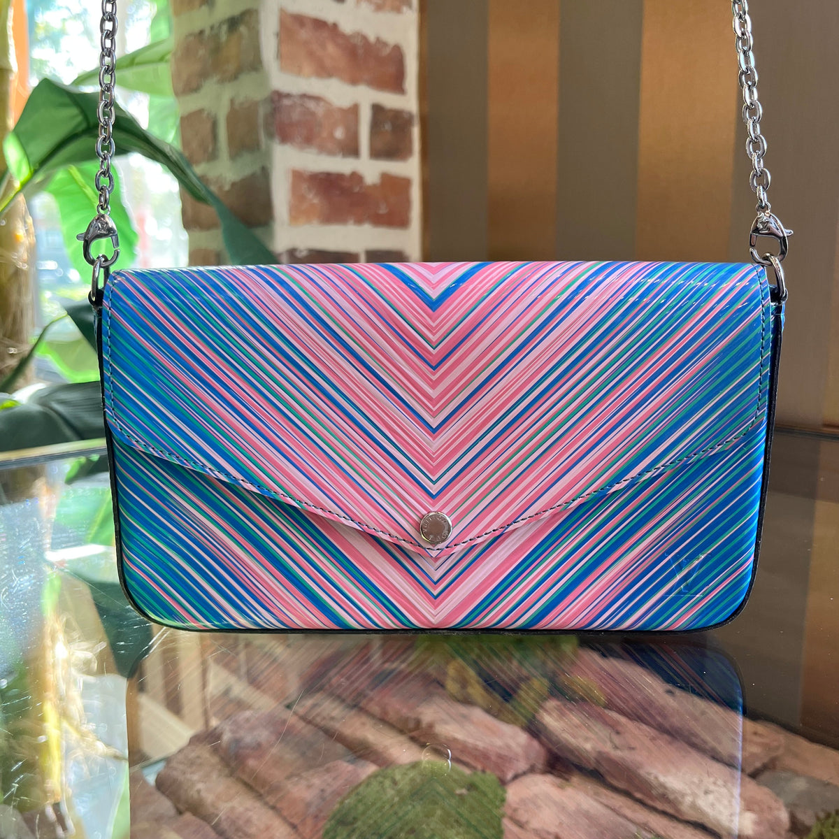 Pochette tropical on sale