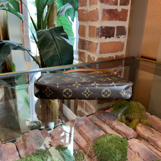 LOUIS VUITTON Pochette Accessories Vintage Brown Monogram Canvas Shoulder Bag
