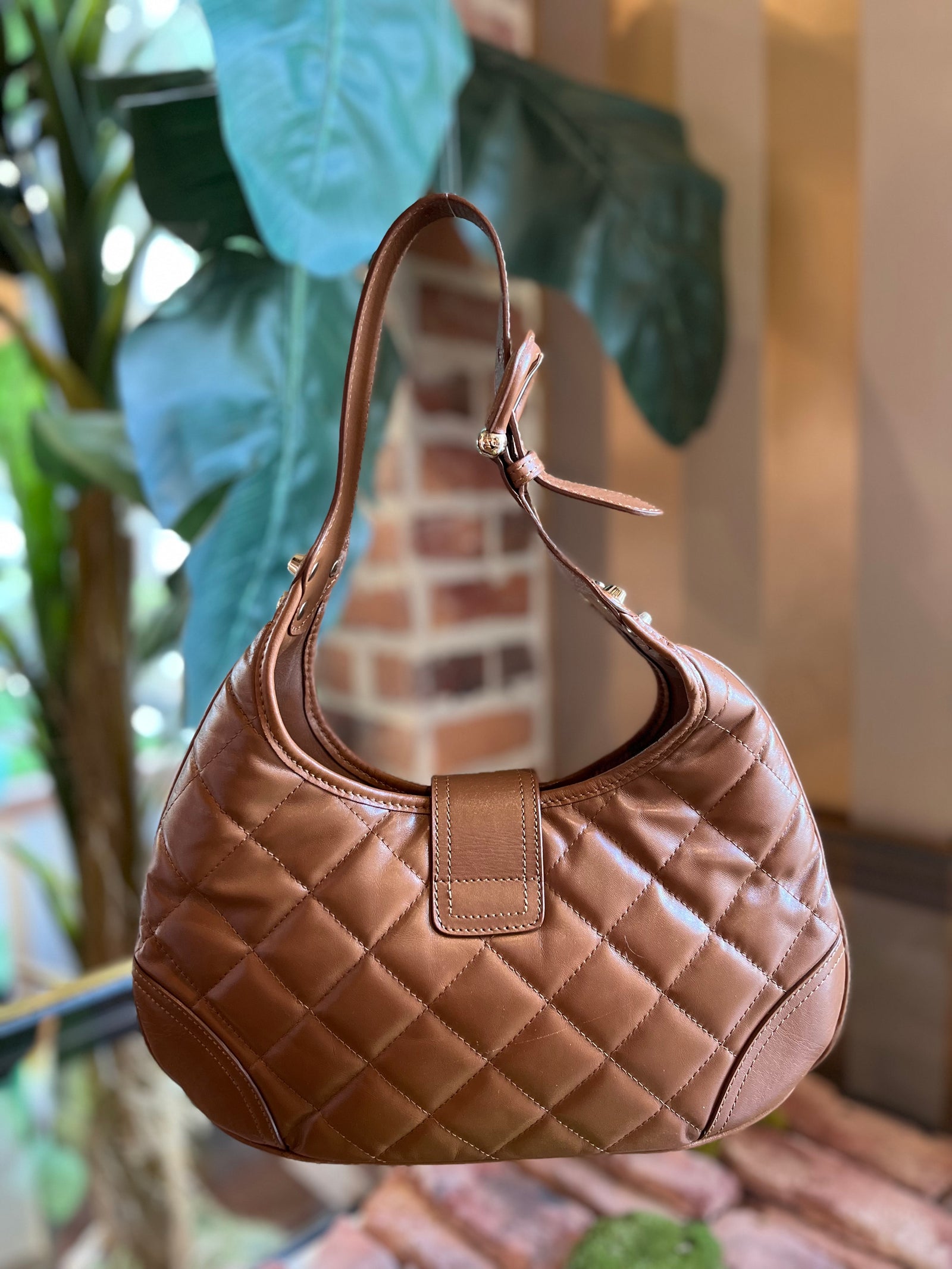 BURBERRY BEIGE QUILTED HOUSE CHECK CANVAS AND LEATHER BROOKE HOBO BAG