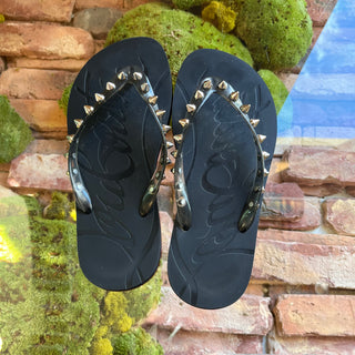 CHRISITAN LOUBOUTIN Loubi Flip Black Rubber Thong Sandals SZ37.5(7.5US)