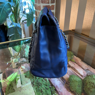 CHANEL Hampton CC Large Navy Calfskin Tote ADI1132