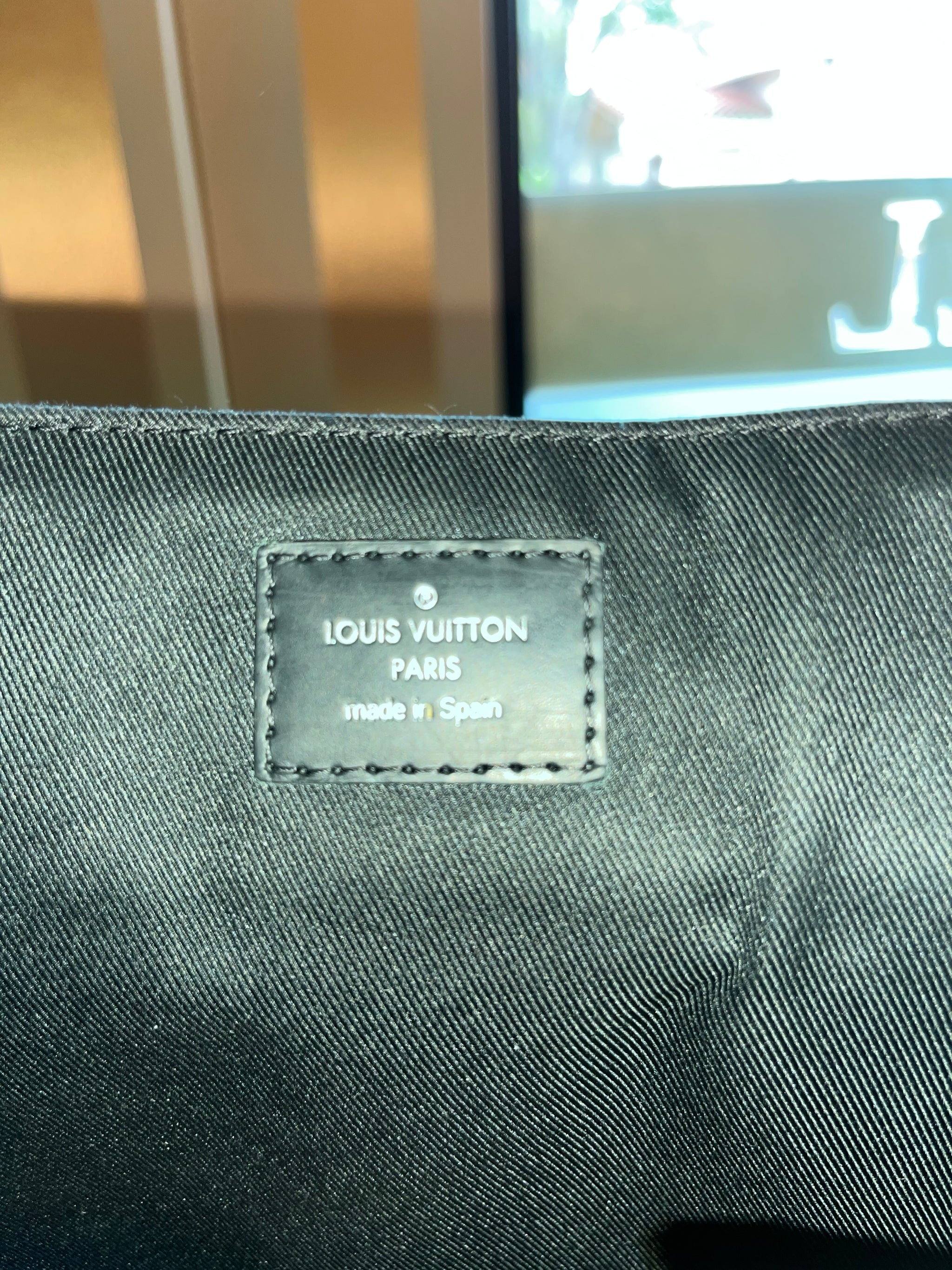 Louis Vuitton District GM Messenger Bag