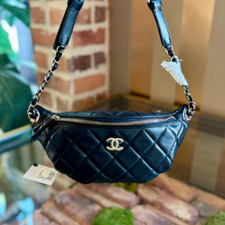 CHANEL Black Shiny Lambskin Quilted Belt Bag