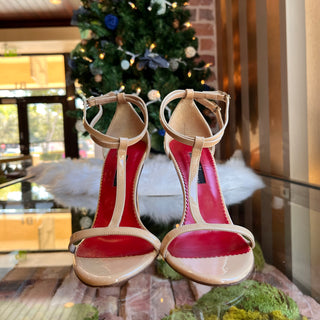 CAROLINA HERRERA Beige Patent Leather Strappy Heels SZ37(7US)