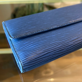 LOUIS VUITTON Vintage Sarah Wallet in Toledo Blue Epi Leather