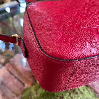 LOUIS VUITTON Saintonge Red Empriente Leather Crossbody