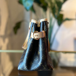 Louis Vuitton Batignolles PM