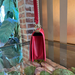 CHANEL Boy Flap New Medium Quilted Red Calfskin Shoulder Bag