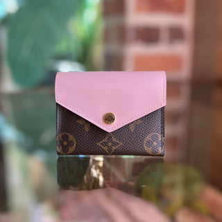 LOUIS VUITTON Zoe Brown Pink Monogram Canvas Compact Wallet