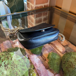 GUCCI Soho Chain Strap Small Black Pebbled Leather Crossbody Bag