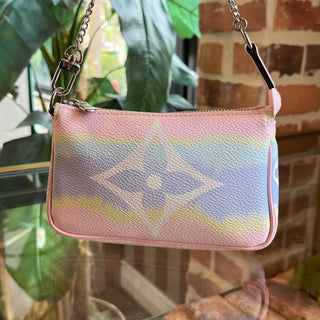 LOUIS VUITTON Pochette Accessories Mini Escale Pastel