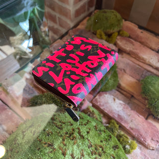 LOUIS VUITTON Limited Edition Fuchsia Graffiti Stephen Sprouse Zippy Coin Purse
