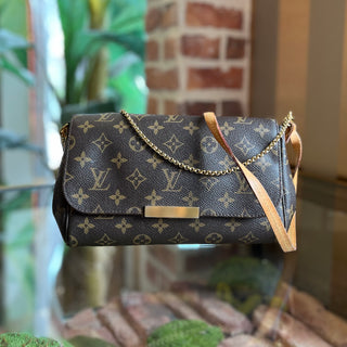 LOUIS VUITTON Favorite Brown Monogram Canvas Crossbody