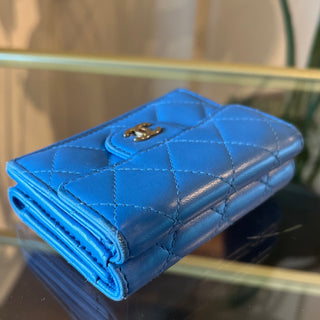 CHANEL Blue Classic Interlocking CC Logo Compact Wallet
