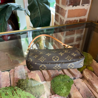 LOUIS VUITTON Pochette Accessories Vintage Brown Monogram Canvas Shoulder Bag