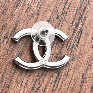 CHANEL Coco Mark CC Baguette Pearls Studded Earrings