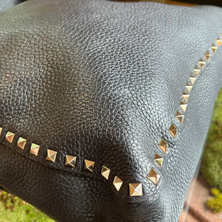 VALENTINO GARAVANI Messenger Black Pebbled Leather Crossbody Bag