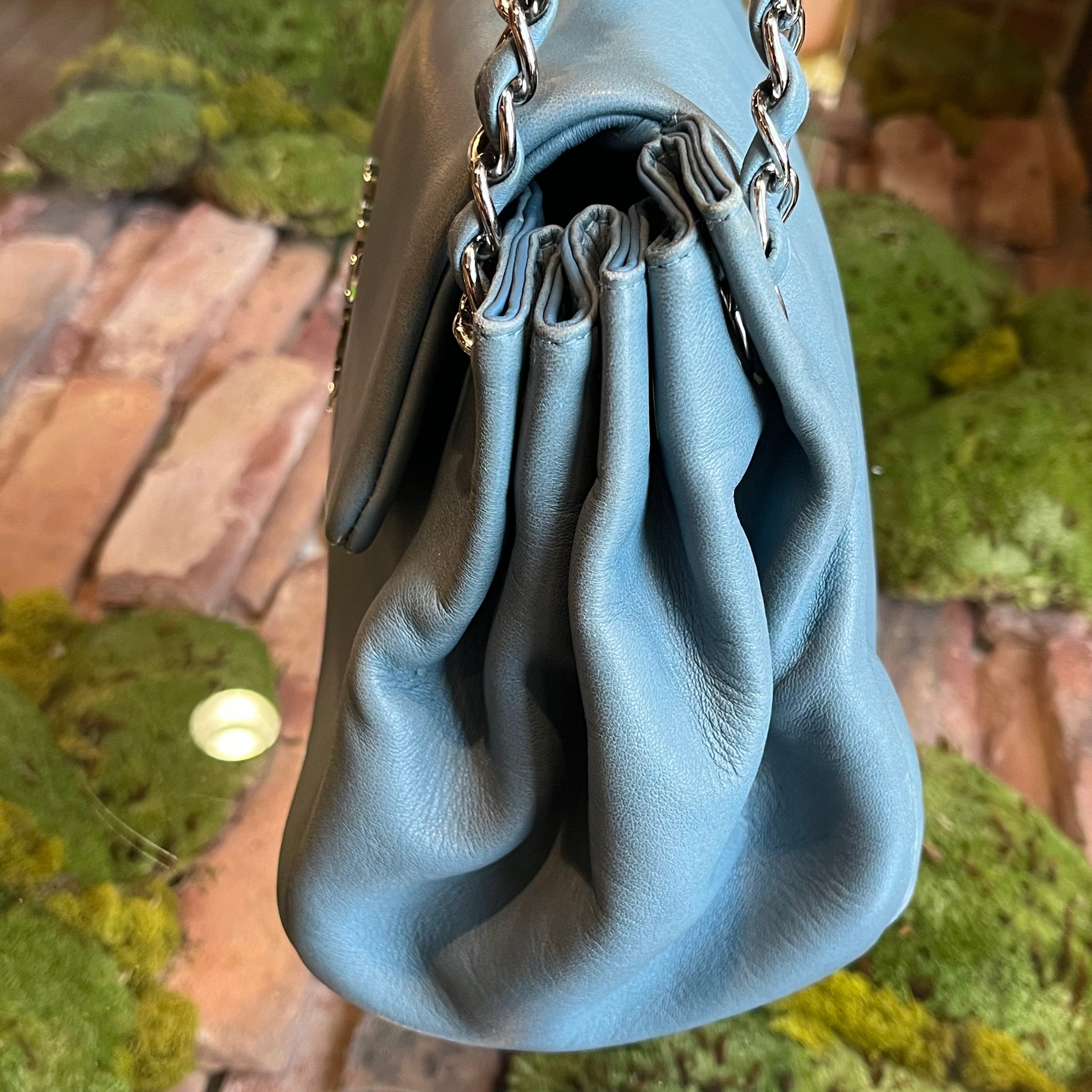 CHANEL Blue Leather Shoulder Bag - The Purse Ladies