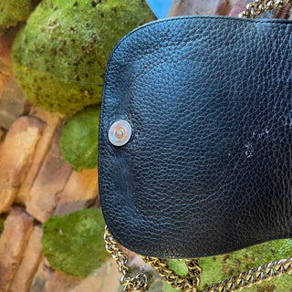 GUCCI Soho Chain Strap Small Black Pebbled Leather Crossbody Bag