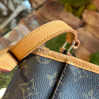 LOUIS VUITTON Sologne Brown Monogram Canvas Crossbody Bag