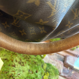 LOUIS VUITTON Monogram Artsy MM