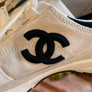 CHANEL White/Black CC Trainer Sneakers SZ 39 (US 9)