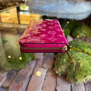 LOUIS VUITTON Zippy Wallet Limited Edition Valentine Floral Monogram Vernis