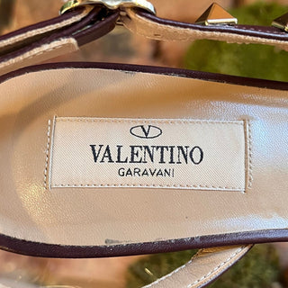 VALENTINO Burgundy Leather Rockstud Kitten Heels SZ 37 (US 7)