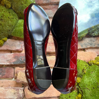 BURBERRY Burgundy Quilted Patent Leather Flats SZ 38.5