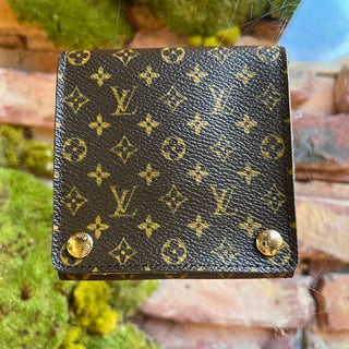 LOUIS VUITTON Medium LV Monogram Folding Jewelry Case SM0065