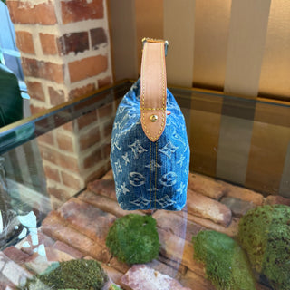 LOUIS VUITTON Denim Monogram Hills Pochette