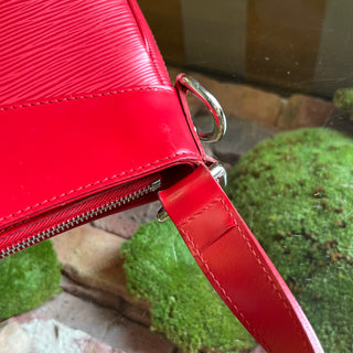 LOUIS VUITTON Turenne GM Red Epi Leather Shoulder Bag DIA313