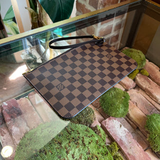 LOUIS VUITTON Neverfull Pochette Damier Ebene Canvas Pouch