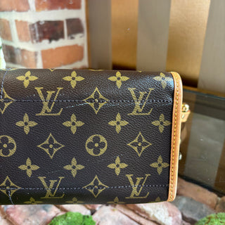 LOUIS VUITTON Long Popincourt Monogram