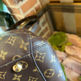 LOUIS VUITTON Montaigne MM Monogram Shoulder Bag