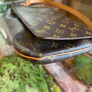 LOUIS VUITTON Vintage Musette Tango Shoulder Bag