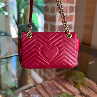 GUCCI GG Marmont Red Matelassé Calfskin Leather Shoulder Bag