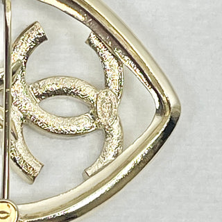 CHANEL Gold Heart CC Brooch