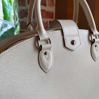 LOUIS VUITTON Pont Neuf White Epi Leather Satchel Bag