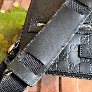 GUCCI Signature Zip Messenger Small Guccissima Leather Crossbody Bag